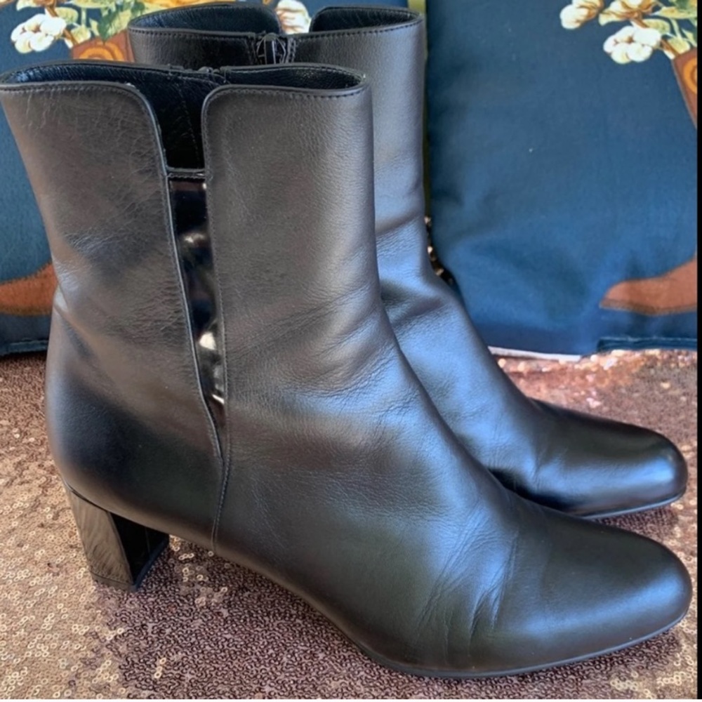Stuart Weitzman Leather Ankle Booties